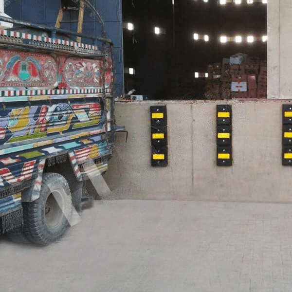 Durable One Piece Molded Heavy Duty Rubber Dock Fenders