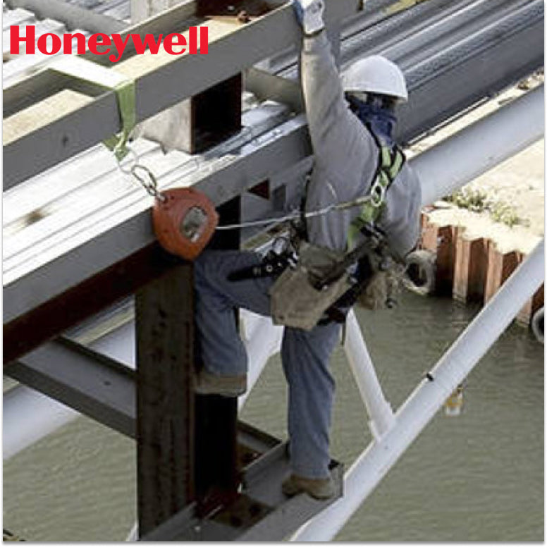 Miller Falcon Self-Retracting Lifeline with Durable Galvanized Steel Cable