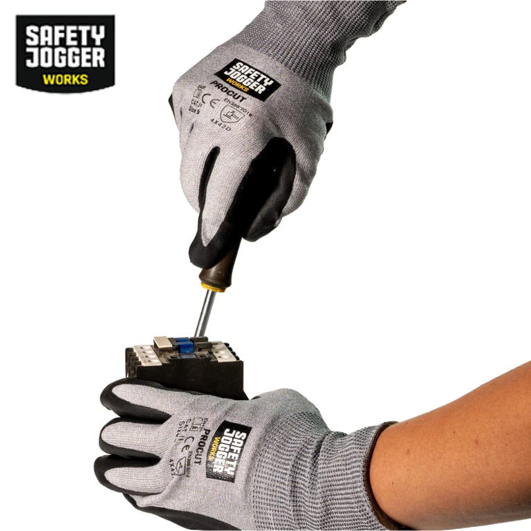 Safety Jogger PROCUT 18 Gauge Cut Resistant HPPE Foam Nitrile Gloves
